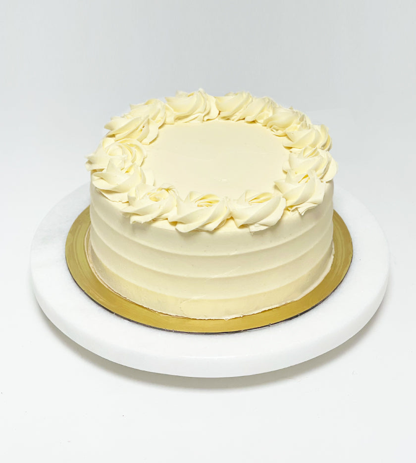 Vanilla Sponge Layered Cake (Serves 8)